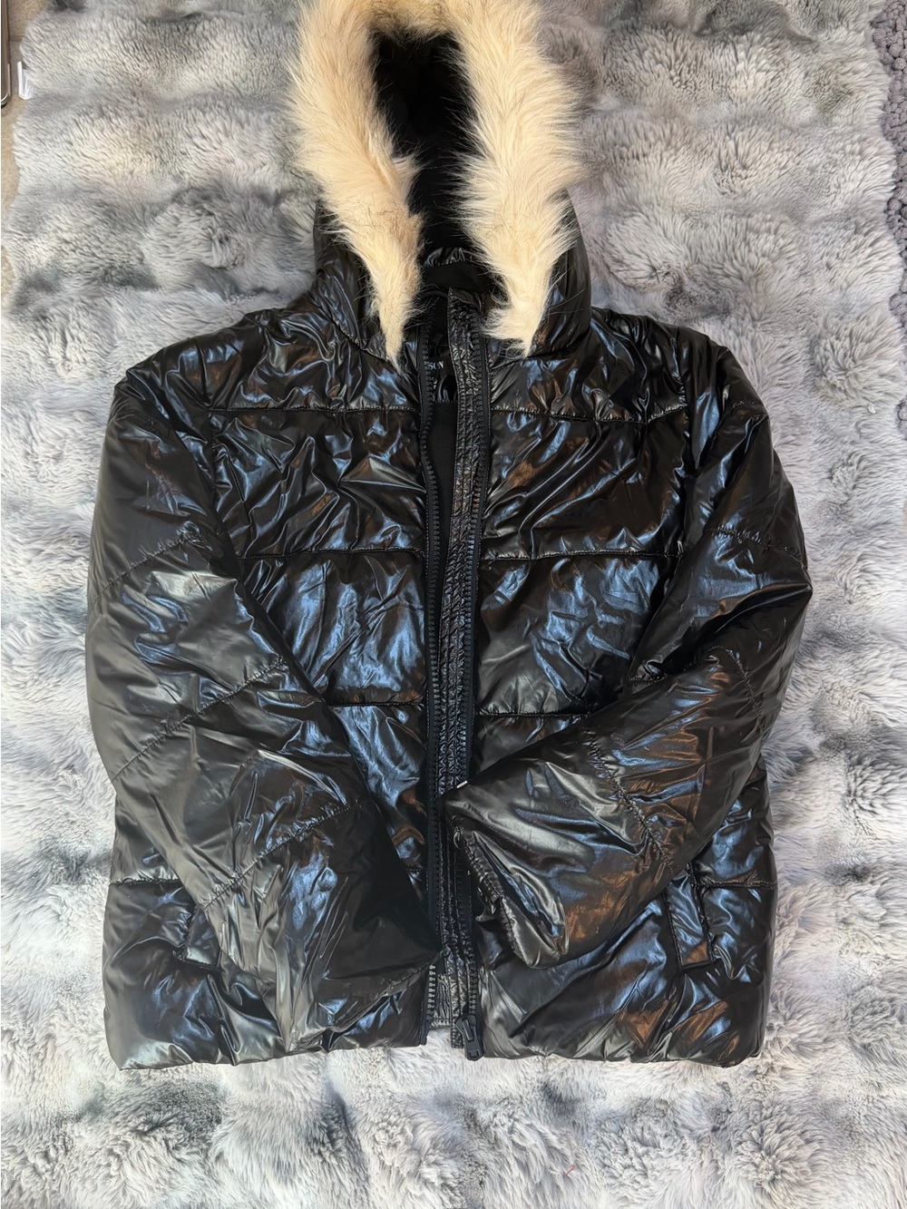 Hudson Jeans Black Shiny Puffer Jacket with Cream Faux Fur Hood Trim